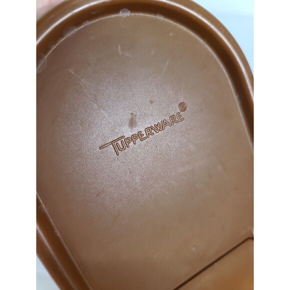 Vintage Tupperware 1613-24 With Flip Top Pour Brown - Picture 3 of 5